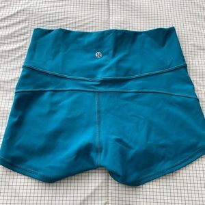 Lululemon In Movement Short Everlux 2.5” Cyprus 6